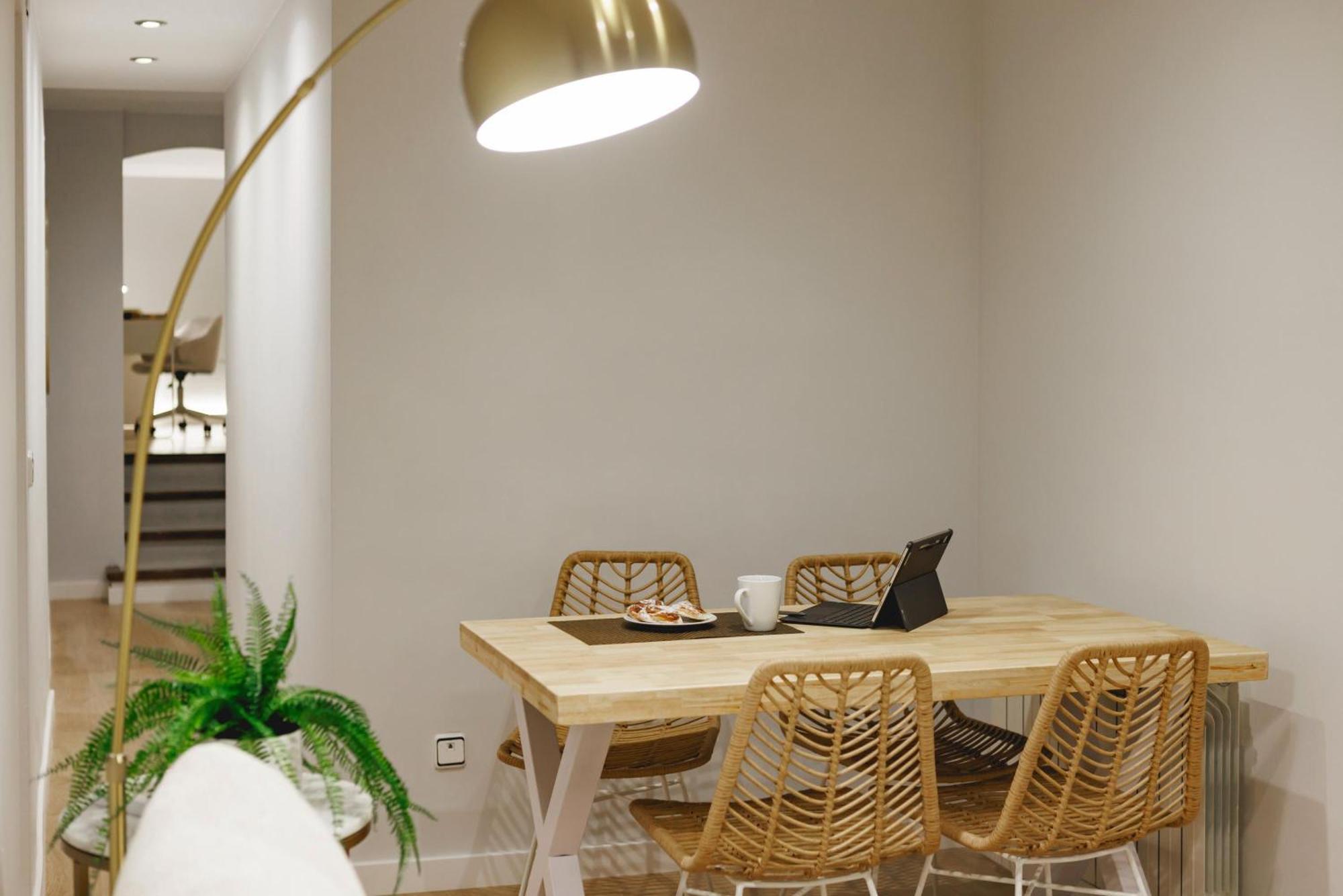 Bravissimo Apartaments Mora 4 Girona Esterno foto